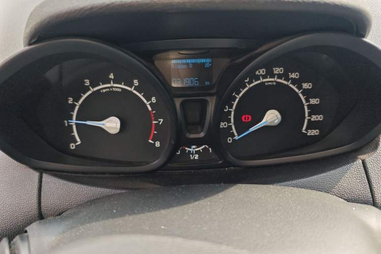 Used Ford EcoSport 2013 1.5L Manual Comfort Model
