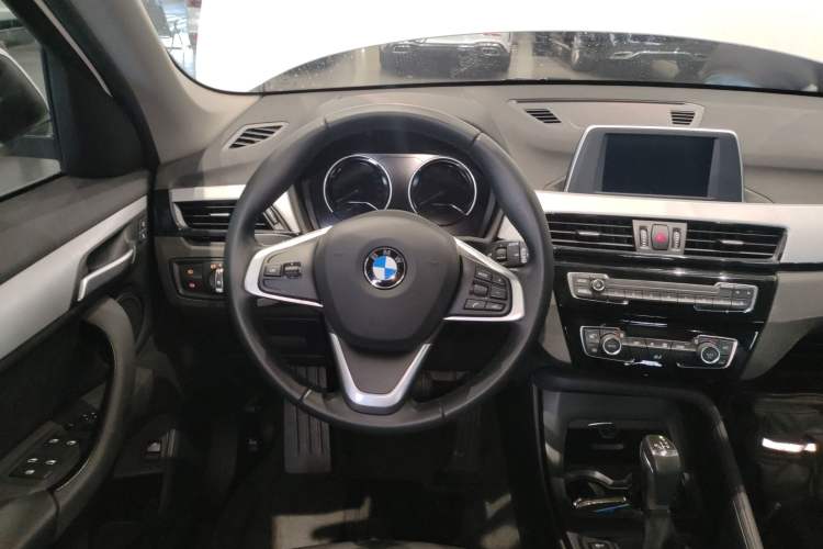 Used BMW X1 2019 sDrive20Li Leading Model
