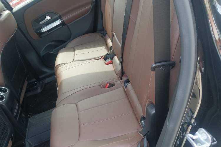 Used Mercedes-Benz GLB 2023 GLB 220 Sport Edition Left Rear Seat