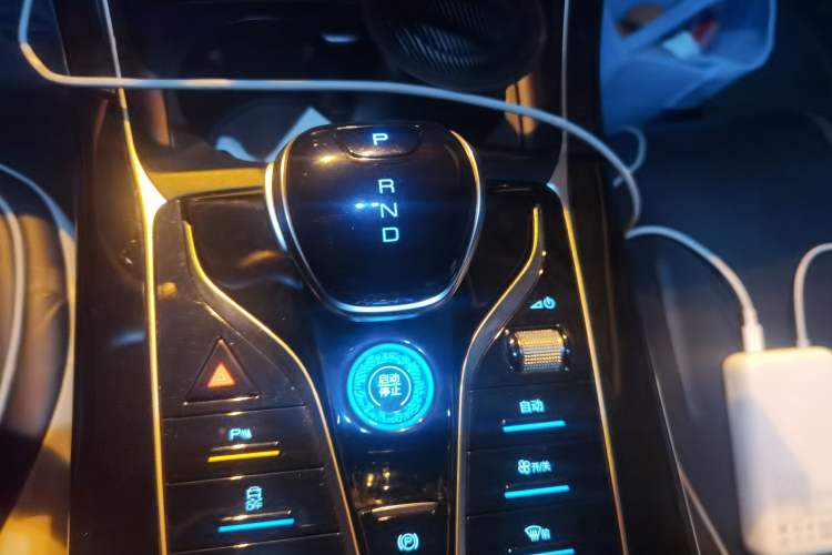 Used BYD Qin PLUS 2021 DM-i 55KM Flagship Model Gear Lever