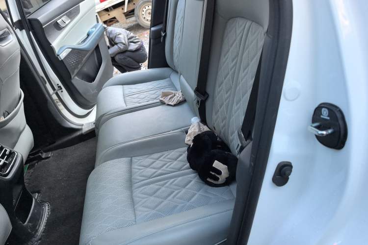 Used Changan UNI-K iDD 2022 Blue Whale iDD 130km 1.5T Excellence Model
