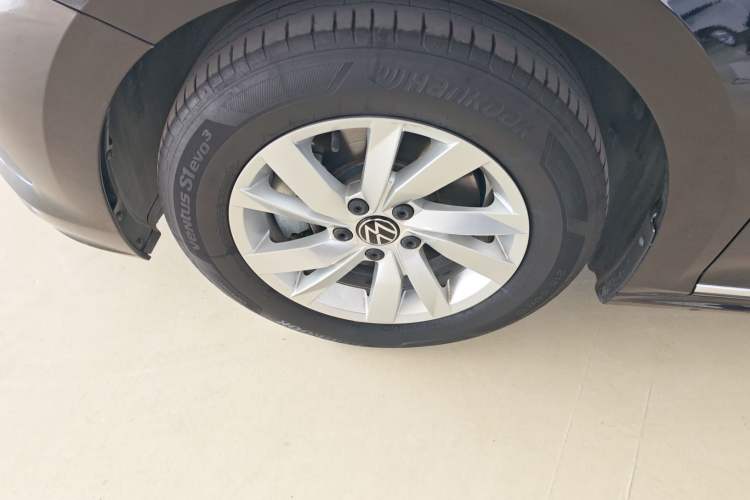 Used Volkswagen Passat 2023 280TSI Business Edition Exterior 4