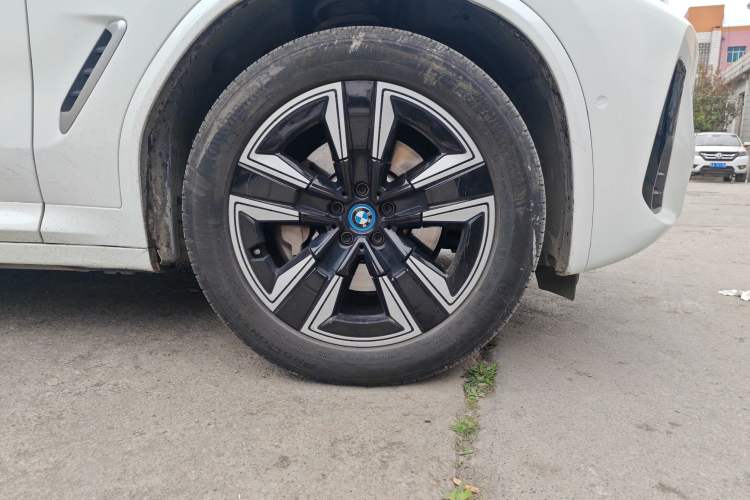 Used BMW iX3 2022 Leading Model
