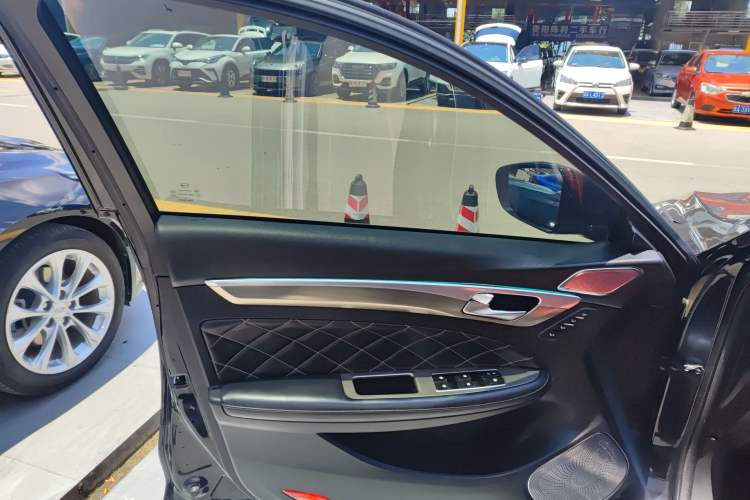 Used GAC Trumpchi GA8 2017 280T Deluxe Edition
