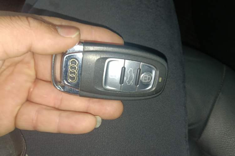 Used Audi A6L 2017 30 FSI Comfort Model Vehicle Key