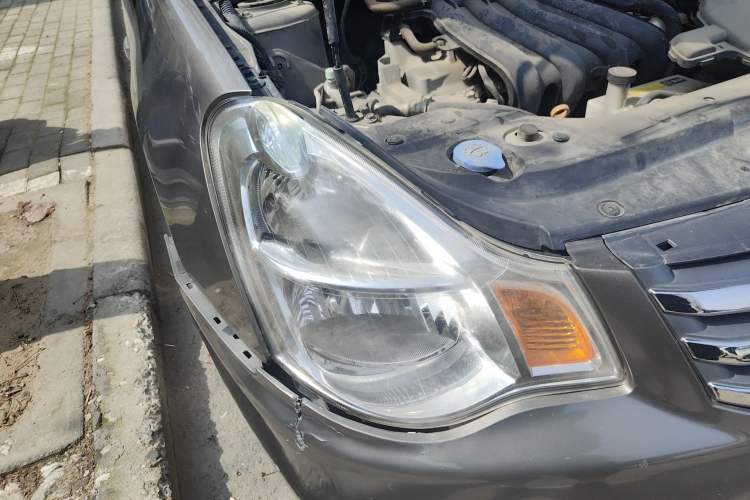 Used Nissan Sylphy 2018 Classic 1.6XE+ Manual Luxury Edition Right Front Headlight