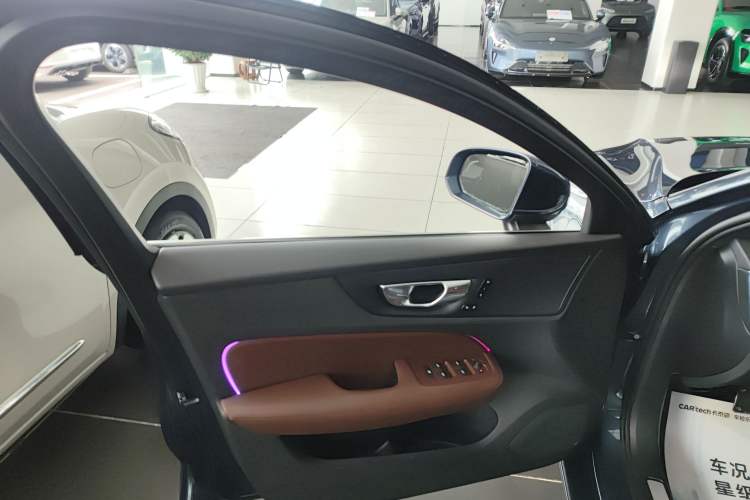 Used Volvo S60 New Energy 2022 T8 eDrive Hybrid All-Wheel Drive Smart Luxury Edition