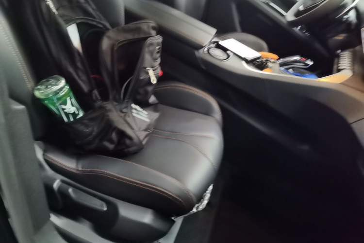 Used Peugeot 4008 2019 360THP BLACKPACK Obsidian Edition Right Front Seat