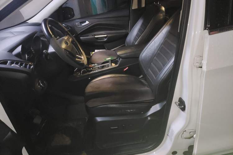 Used Ford Kuga 2018 EcoBoost 245 Four-Wheel Drive Luxury Wing Model Left Front Seat