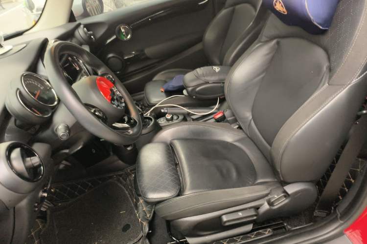 Used MINI MINI 2019 1.5T COOPER Artist