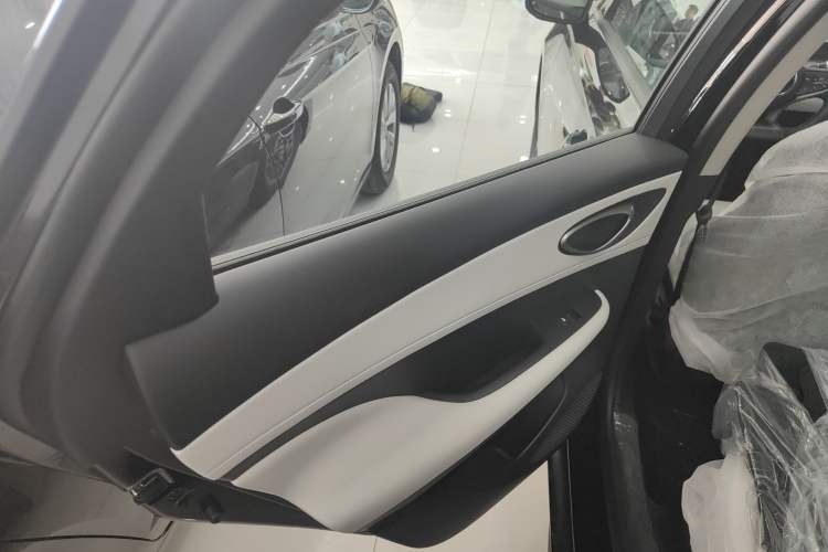 Used BYD Seal 05 DM-i 2025 DM-i Smart Drive 55KM Luxury Model
