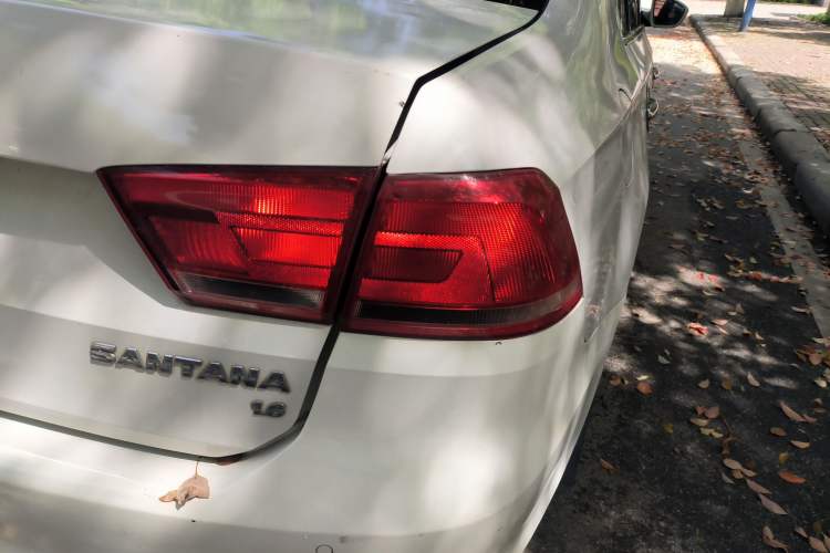 Used Volkswagen Santana 2015 1.6L Manual Comfort Edition Right Rear Taillight