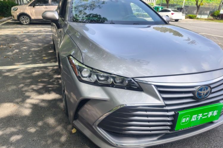 Used Toyota Avalon 2019 Dual-Engine 2.5L Luxury Edition China VI Standard