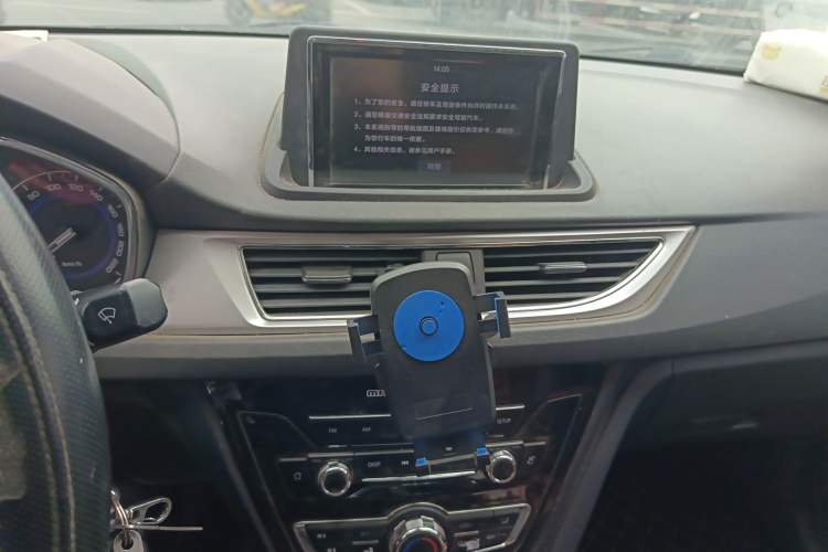 Used CHANGAN Alsvin V7 2016 1.6L Manual Enjoyment Model China IV Standard
