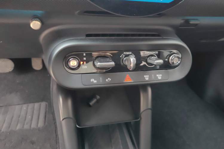 Used MINI Electric MINI COOPER 2024 452km COOPER SE Artist