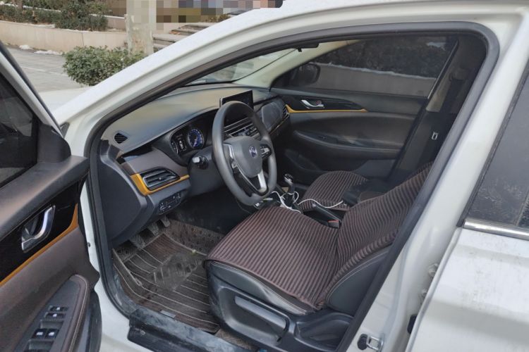 Used CHANGAN Eado DT 2019 1.6L Manual Enjoyment Model China VI Standard