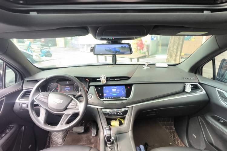 Used Cadillac XT5 2022 2.0T Two-Wheel Drive Luxury Version
