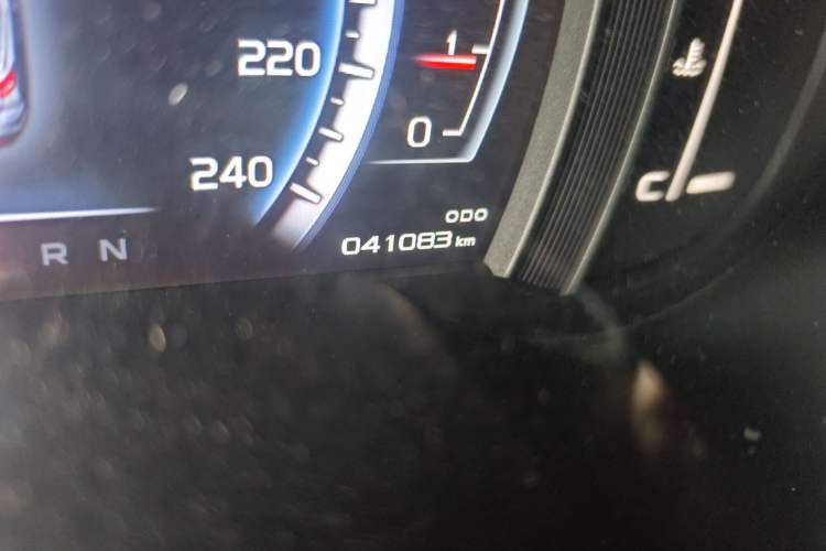 Used Geely Auto Emgrand X7 Sport 2016 1.8TD Automatic ZhiZun Version