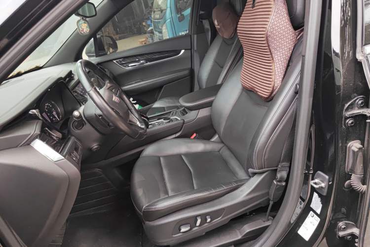 Used Cadillac XT6 2021 28T Six-Seater Four-Wheel-Drive Luxury Version
