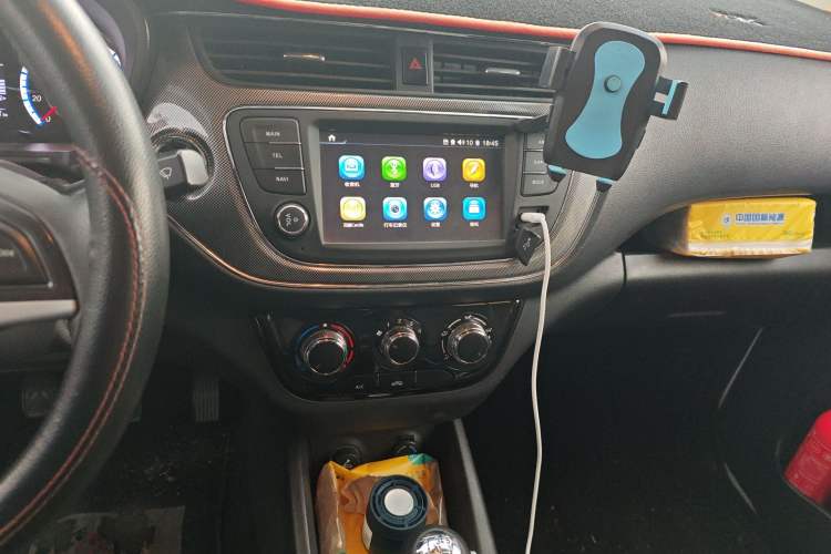 Used CHANGAN KAICHENG Ounuo S 2019 1.5L Ouno S Comfort Edition China VI Standard JL473QG Audio And AC Panel