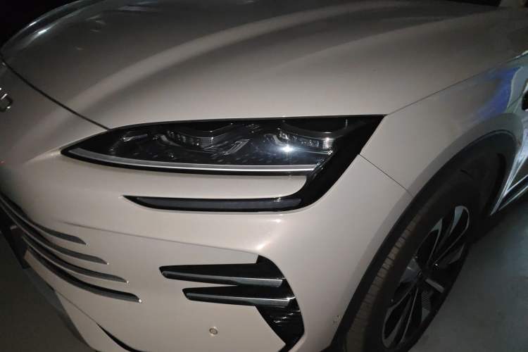 Used BYD Song PLUS New Energy 2025 DM-i Smart Drive 112KM Prestige Model