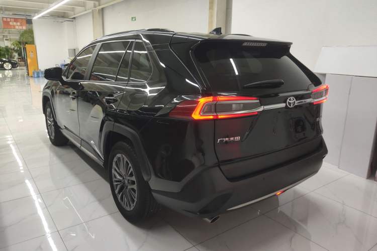 Used Toyota Wildlander 2023 2.0L CVT Two-Wheel Drive Luxury PLUS Edition