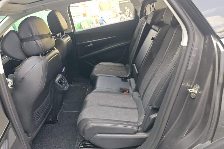 Used Peugeot 5008 2017 380THP 5-Seater Elite Edition Left Rear Seat