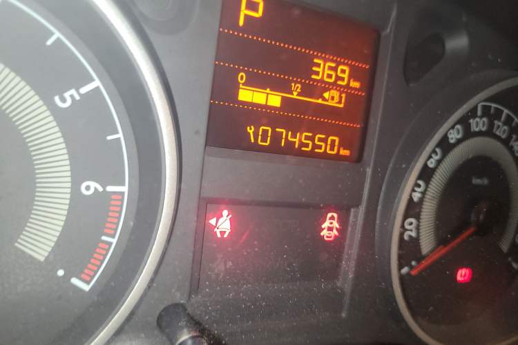 Used Peugeot 301 2014 1.6L Automatic Luxury Edition
