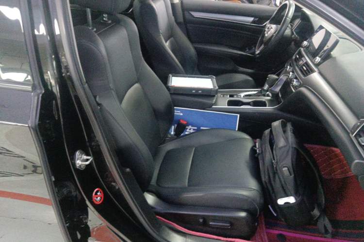 Used Honda Accord 2018 260TURBO Elite Edition China V Right Front Seat