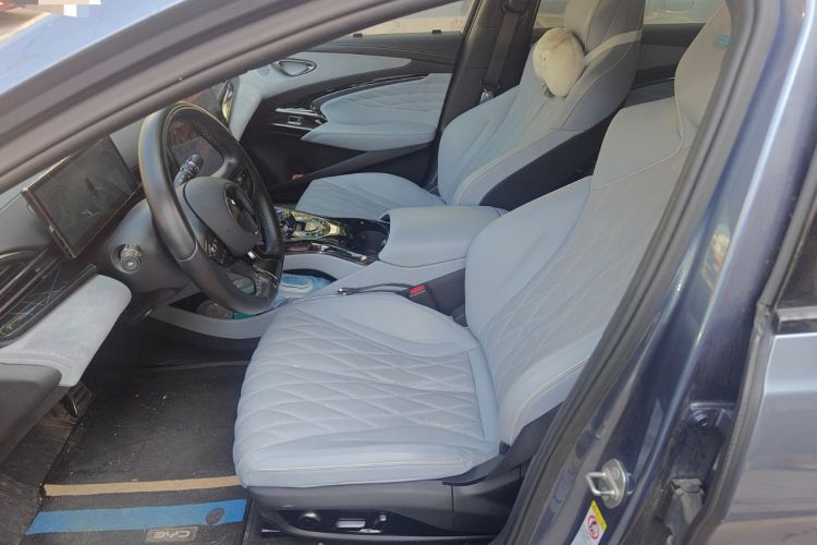 Used BYD Seal 2022 700 km Long-Range Rear-Wheel-Drive Version
