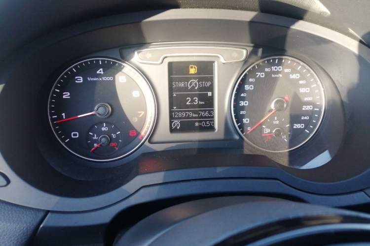 Used Audi Q3 2015 35 TFSI Millionth Anniversary Comfort Model
