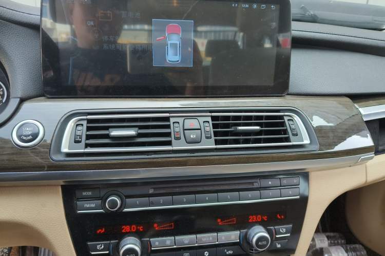 Used BMW 7 Series 2011 730Li Elegant Model Audio And AC Panel