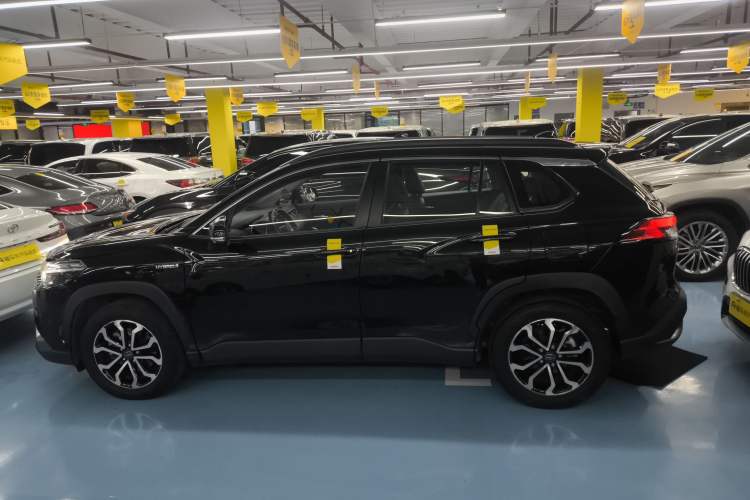 Used Toyota FRONTLANDER 2023 2.0L Smart Electric Hybrid Dual-Engine Deluxe Version