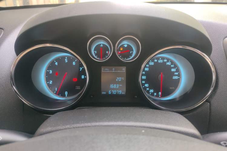 Used CHANGAN CS35 2014 1.6L Manual Luxury Model China IV Standard Instrument Cluster