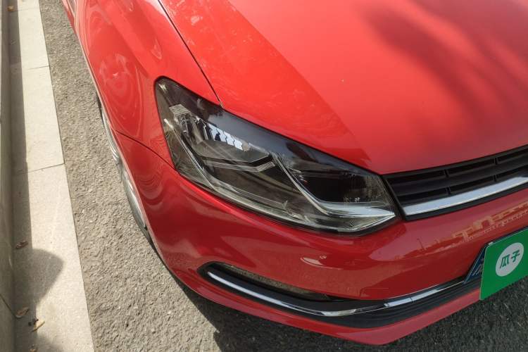 Used Volkswagen Polo 2016 1.6L Automatic Comfort Model