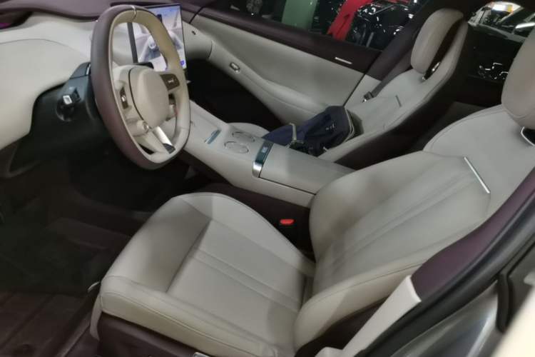 Used Xiaomi Auto YU7 2025 Ultra-Long Range Rear-Wheel Drive Version
