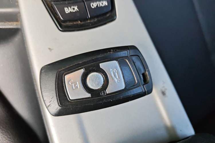 Used BMW 3 Series 2013 320i Active Edition
