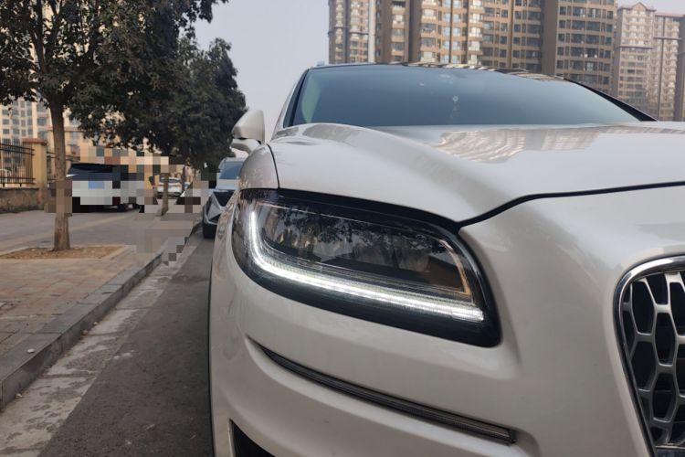 Used Lincoln Nautilus 2019 2.0T Two-Wheel Drive Luxury Edition China VI Standard Right Front Headlight