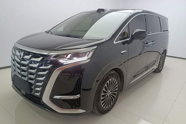 Used Denza D9 2025 DM-i Smart Drive 1020 Four-Wheel Drive Deluxe Model