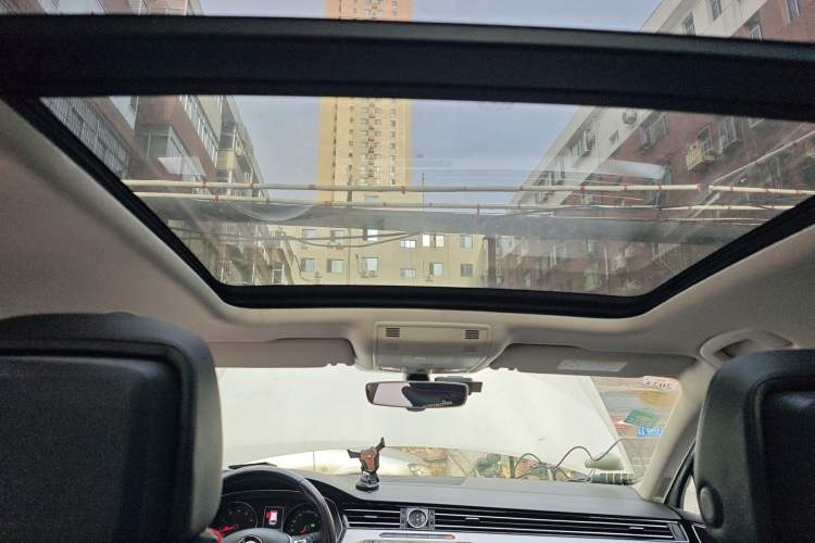 Used Volkswagen Variant 2017 380TSI Two-Wheel Drive Comfort Edition