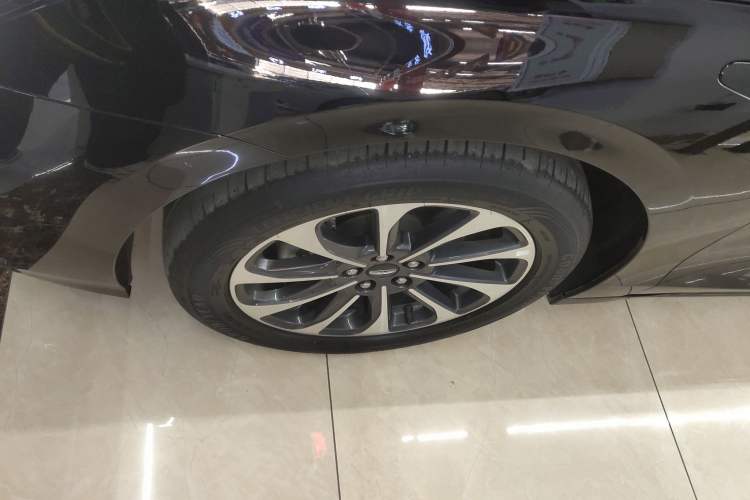 Used Lincoln Z 2022 iXiang Deluxe Edition Left Front Wheel Hub