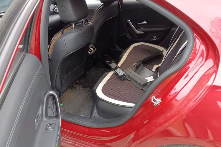 Used Mercedes-Benz A-Class 2022 Restyled A 200 L Sport Sedan Fashion Version
