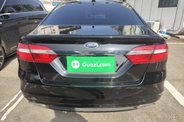 Used Ford Taurus 2018 EcoBoost 245 Fashion Edition China V Standard
