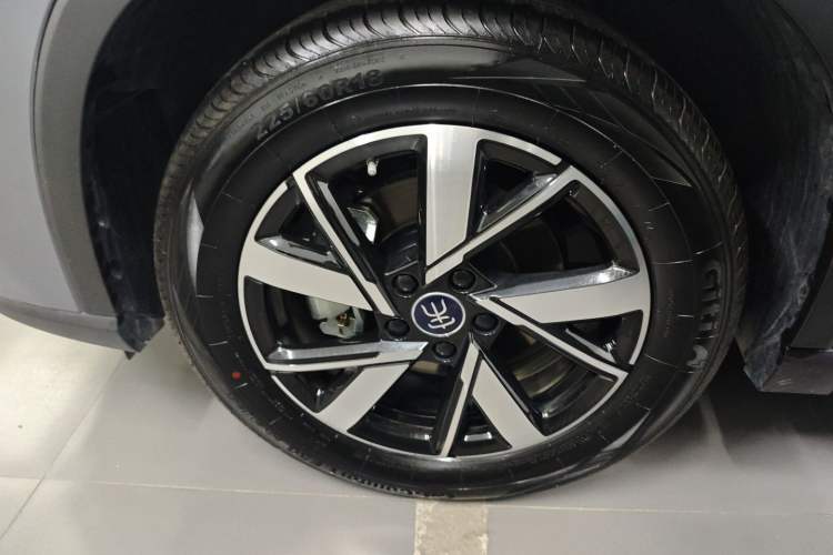 Used BYD Song Pro New Energy 2024 HONOR Edition DM-i 71KM Navigation Model Exterior 4