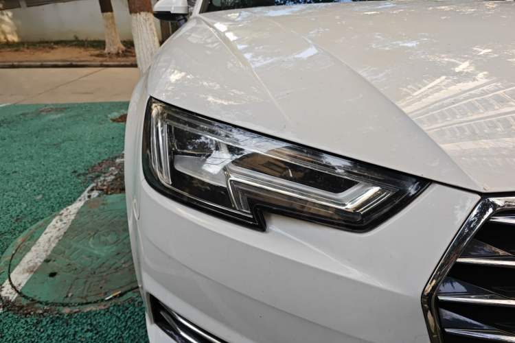 Used Audi A4L 2018 30th Anniversary Edition 30 TFSI Ambition Model