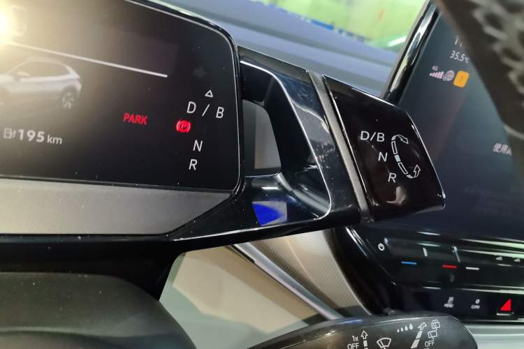 Used Volkswagen ID.4 CROZZ 2021 Long-Range Lite PRO Two-Wheel Drive Version