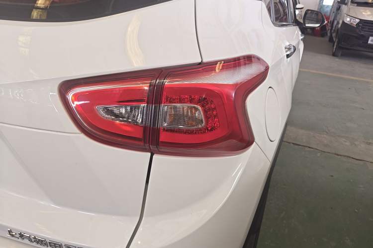 Used Baojun 510 2017 1.5L Manual Fashion Model
