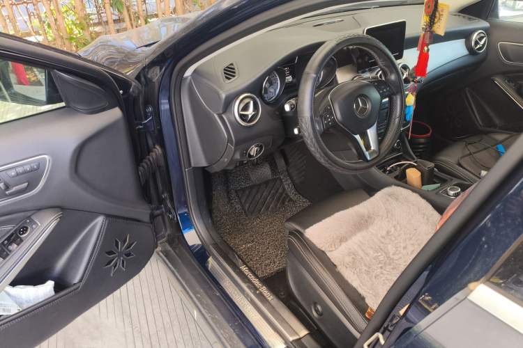 Used Mercedes-Benz GLA 2016 GLA 200 Fashion Model Driver Seat