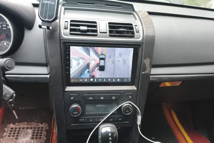 Used Huanghai N3 2017 2.4T Automatic Two-Wheel Drive Supreme Edition 4K22D4T
