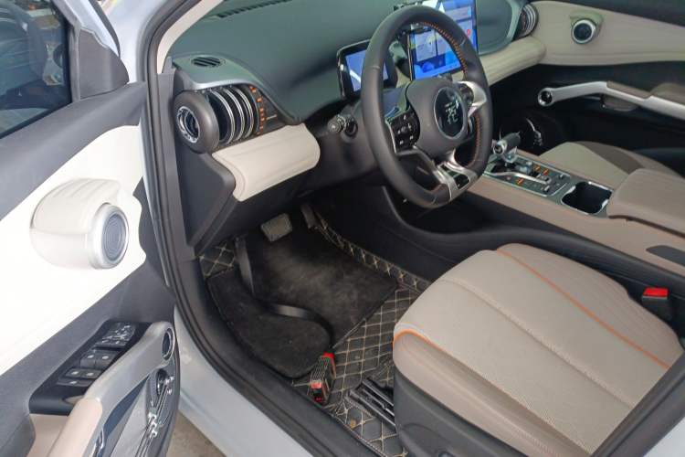 Used BYD Yuan PLUS 2024 Honor Edition 510KM Leading Model
